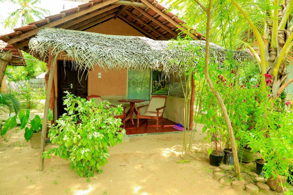 Natural Cabanas Kanattegoda 외부 사진