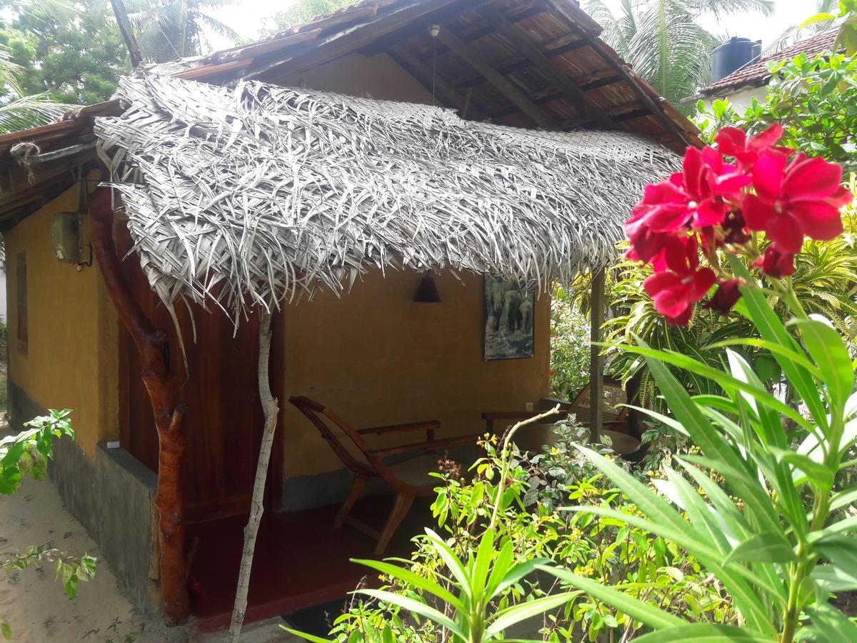 Natural Cabanas Kanattegoda 외부 사진